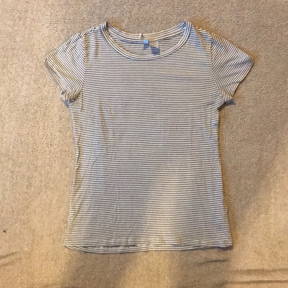 white and black pinstripe t shirt